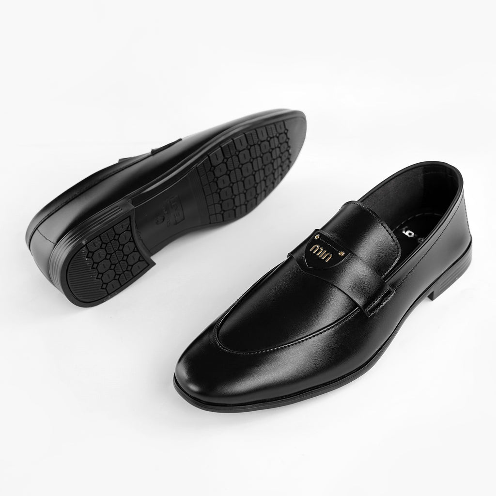 Strave Black Loafer